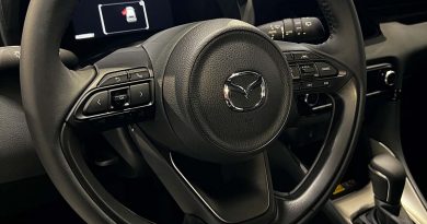 Mazda2 Hybrid 2024: due modalità di guida, un’unica missione Mazda Full Hybrid